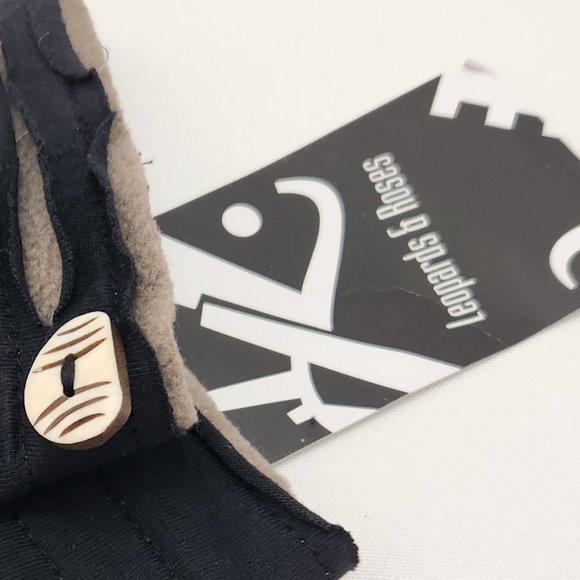 Leopards & Roses Wearable Art For The Funky At Heart Gloves - Picture 13 of 15